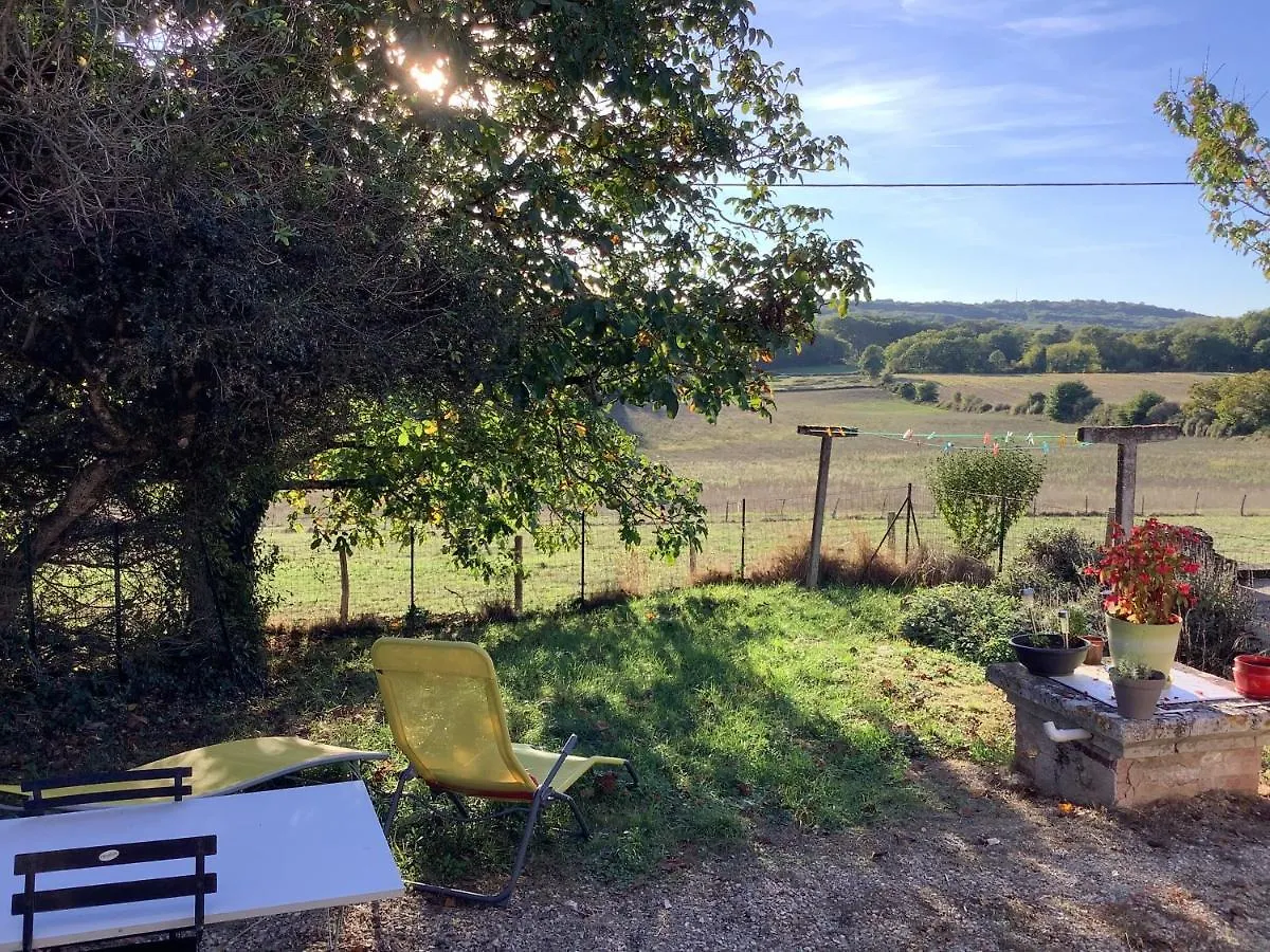 Sylvie Et Olivier Apartment Saint-Sozy Homestay
